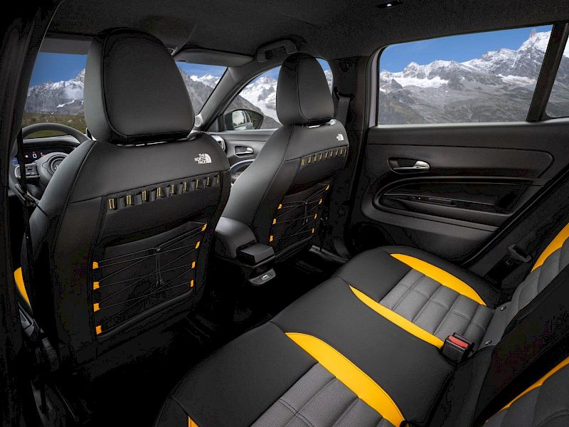 Bild jeepavenger4xethenorthfaceedition_3.800x600.jpg