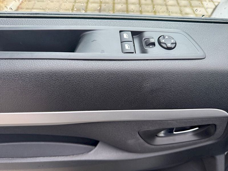 Opel Vivaro -e Cargo M 75kWh