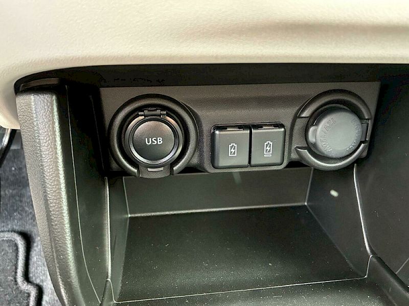 Suzuki Swift 1.2 Dualjet Hybrid Shine