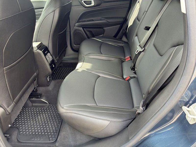 Jeep Compass Summit Plug-In Hybrid 4xe