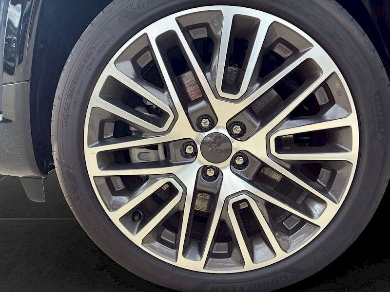 Jeep Compass Summit Plug-In Hybrid 4xe