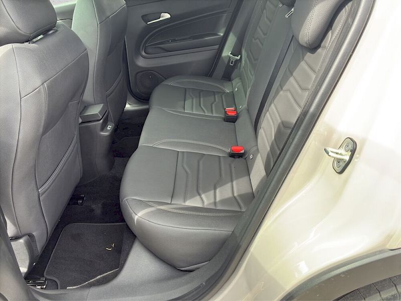 Jeep Avenger Summit Mild-Hybrid