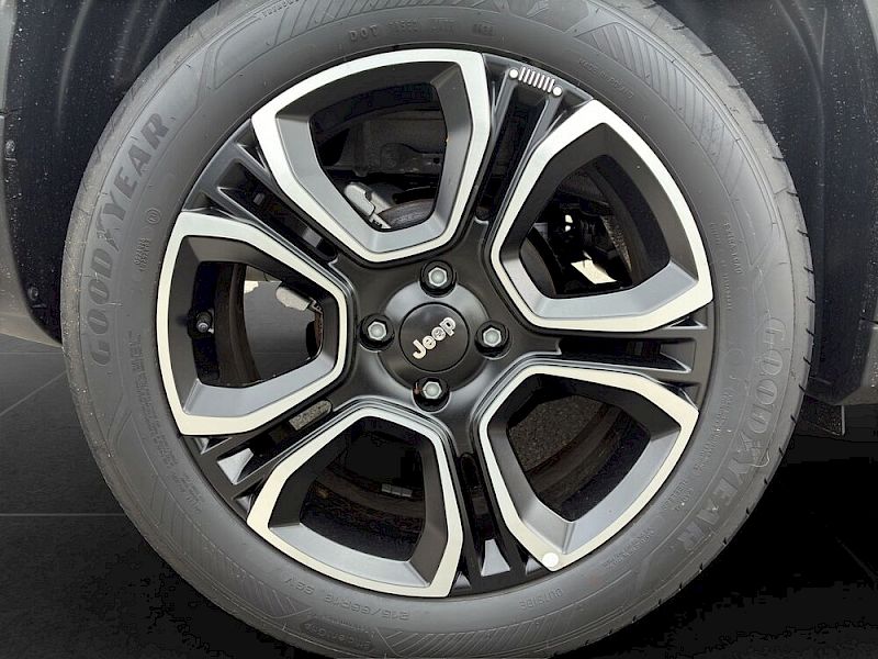 Jeep Avenger Summit Mild-Hybrid