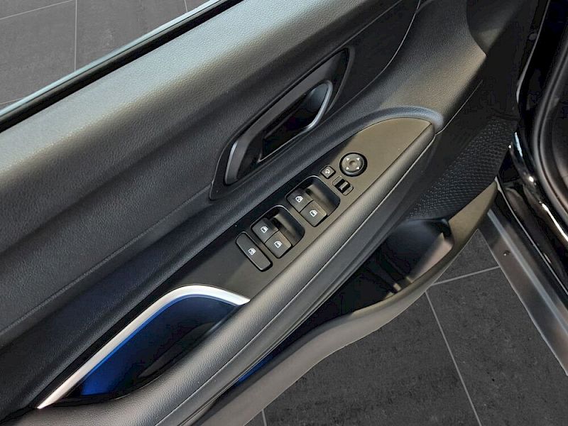 Hyundai Bayon BAYON i-Line Plus 1,0 T-GDi - y1bp2