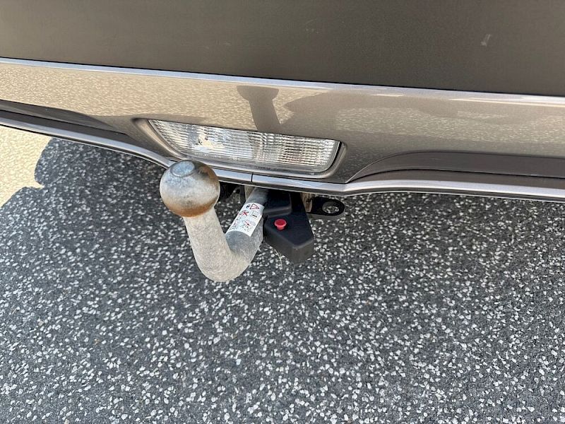 Suzuki Vitara 1,4 AllGrip Shine Aut. *8-fach Bereifung*