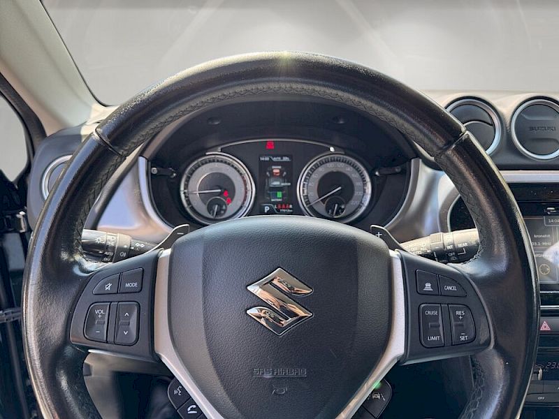 Suzuki Vitara 1,4 AllGrip Shine Aut. *8-fach Bereifung*