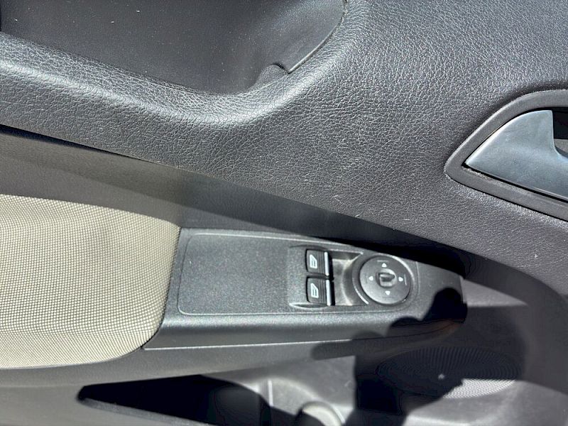 Ford Tourneo Courier Titanium